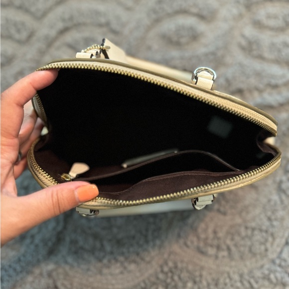 Cream and Light Khaki COACH Handbag - Picture 4 of 5